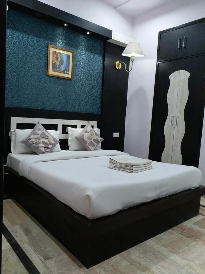 אגרה Hotel Laxman Resort By The Golden Taj Group &Hotels מראה חיצוני תמונה